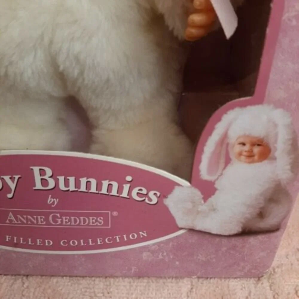 2005 Anne Geddes Baby Bunnies Bean Filled Bunny Rabbit Baby Brown Eyes
